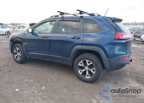 2018 Jeep Cherokee Trailhawk 4X4 z USA, uszkodzony, nr VIN 1C4PJMBX7JD545877